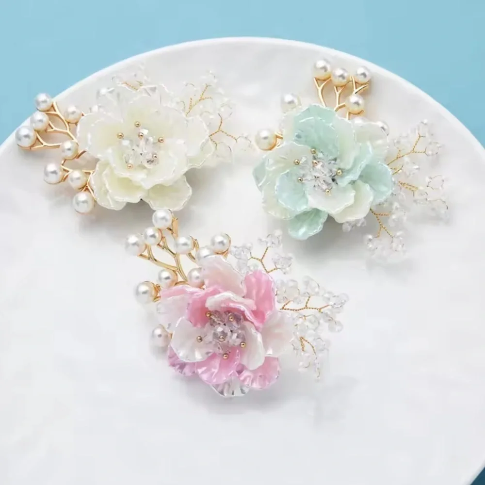 Elegant White Floral Pearl Brooch